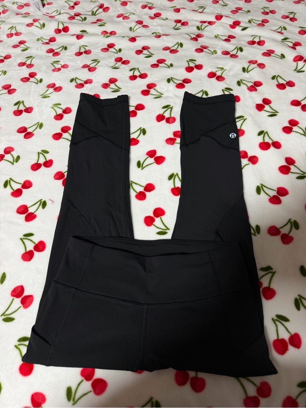 Lululemon Black High-Waist Crops